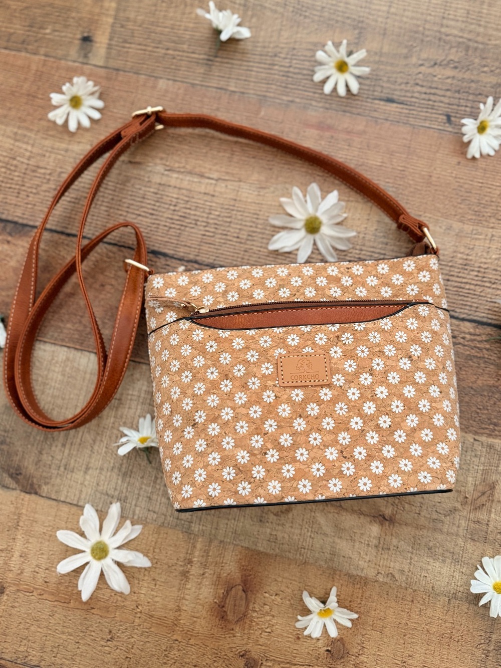 Cork Daisy Crossbody Bag in Tan Cork by CORKCHO Like New